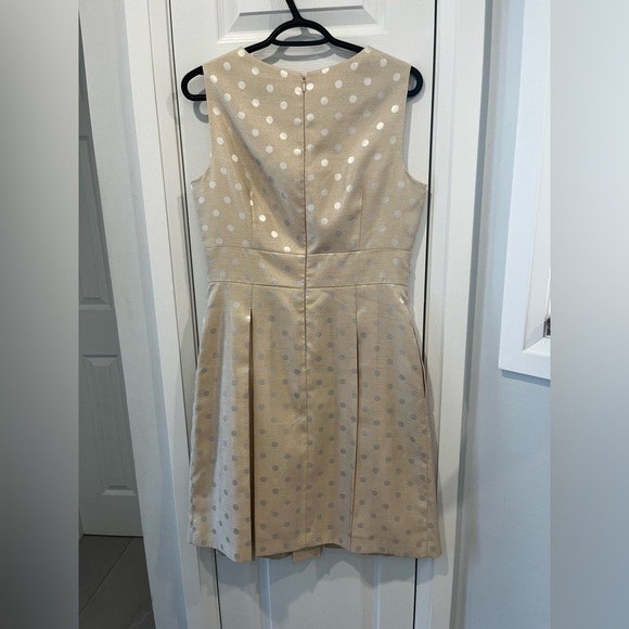 Sleeveless, Polka Dot Pleated Classic Dress Size 8 Tahari By Arthur S Levine - Picture 7 of 13